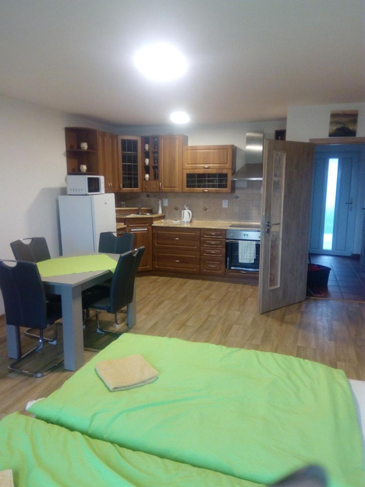 Apartman Pritluky - Zdenek Bukovsky Ngoại thất bức ảnh