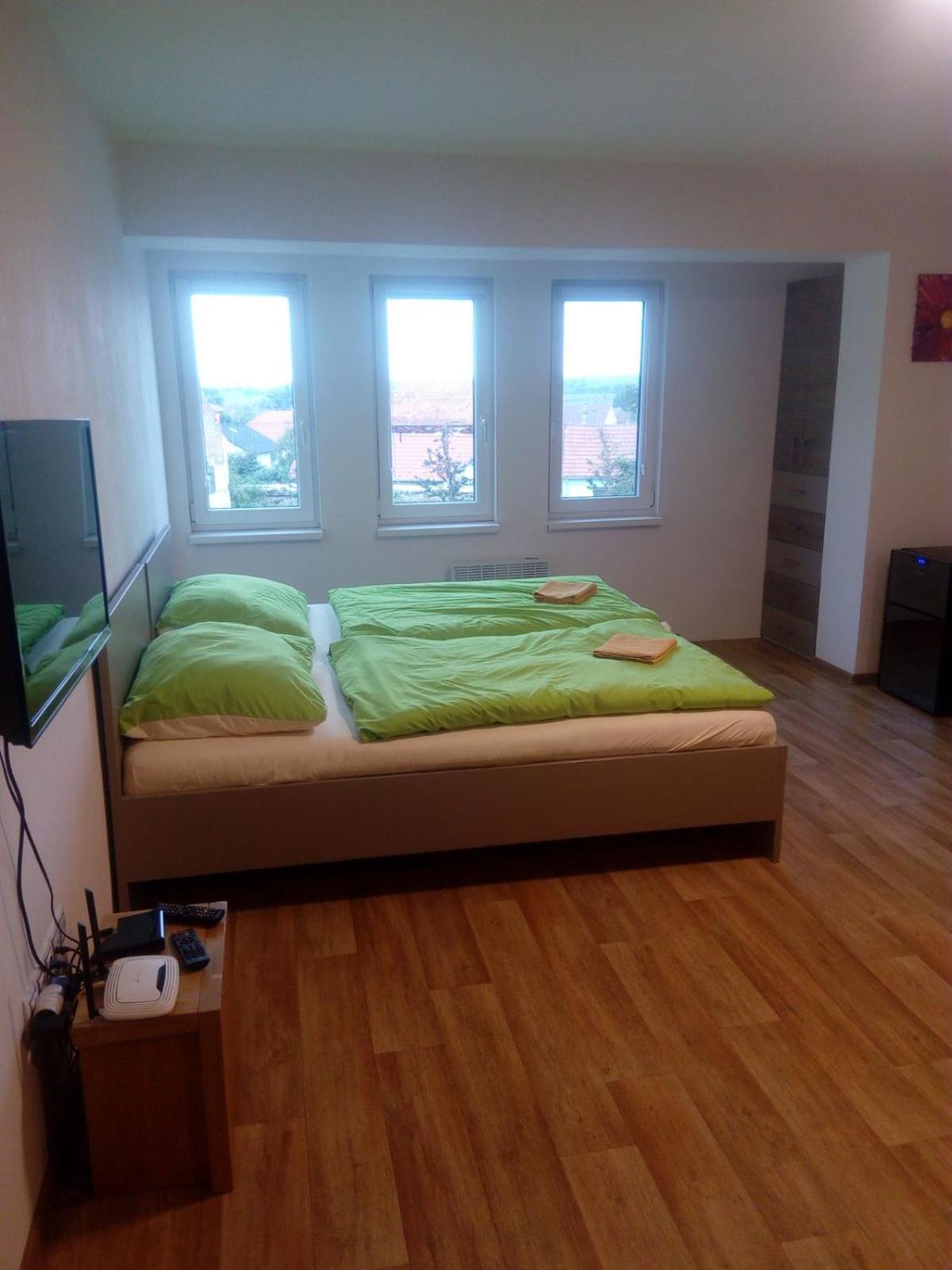 Apartman Pritluky - Zdenek Bukovsky Ngoại thất bức ảnh